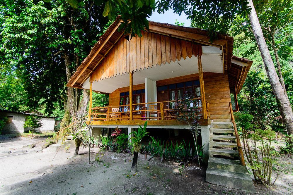 Ora Beach Resort Seleman エクステリア 写真